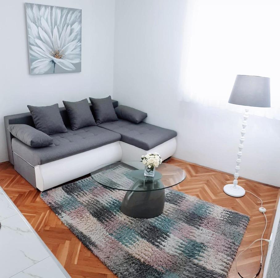 Apartments Katarina 扎博里克 外观 照片